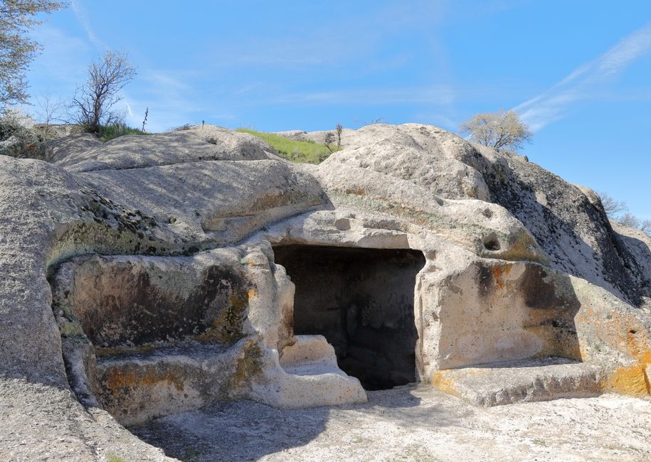 Exploring Beautiful Regions Rich in History and Natural Wonders