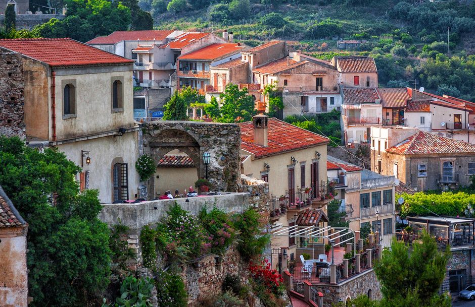 Exploring Charming Villages With Incredible Travel Experiences featured
