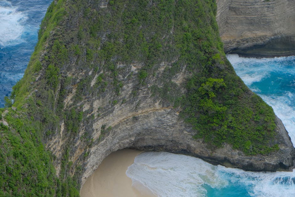 Hidden Beaches Around the World Every Traveler Should Visit featured