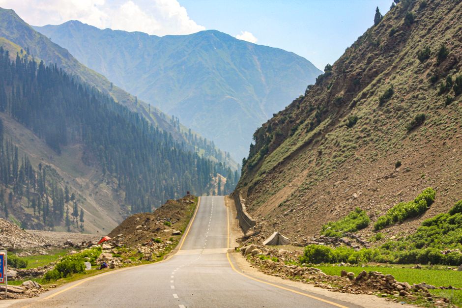 Must Visit Travel Destinations for an Extraordinary Journey